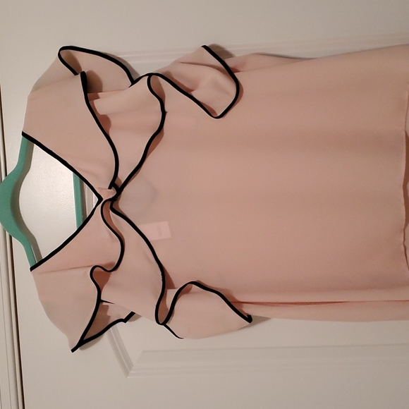 Loft Ruffle Blouse - Picture 2 of 4